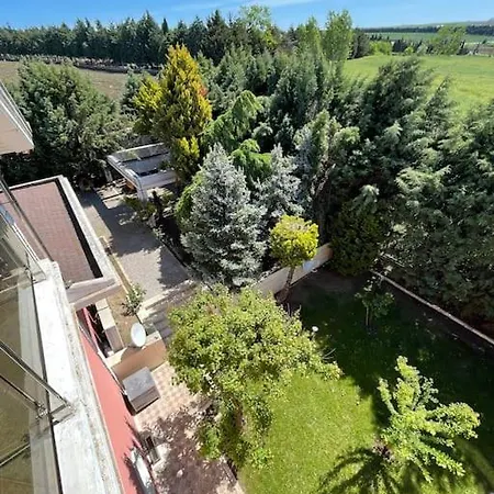 Gazitepe'de 3 Katlı, Havuzlu Lüks Villa *