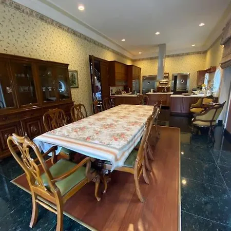 Gazitepe'de 3 Katli, Havuzlu Lueks סיליברי