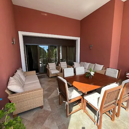 Gazitepe'de 3 Katli, Havuzlu Lueks