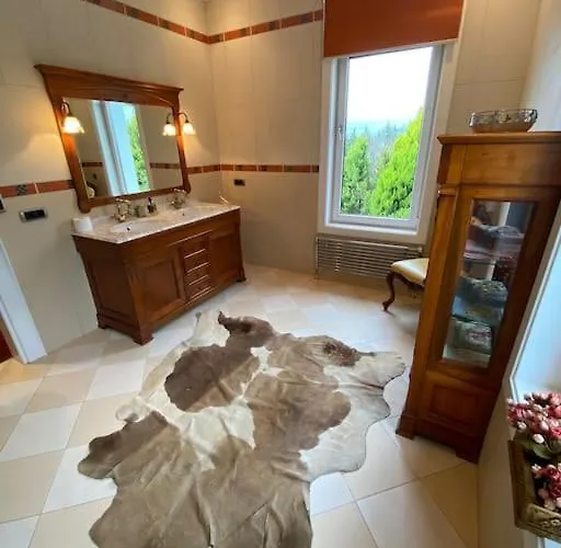 Gazitepe'de 3 Katlı, Havuzlu Lüks