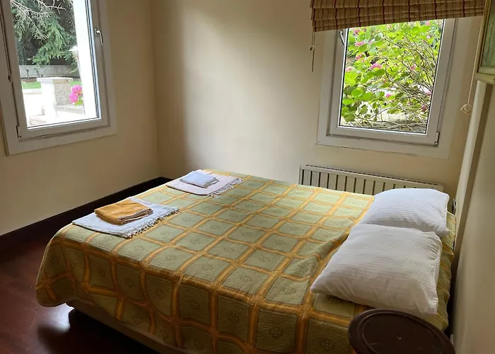 Gazitepe'de 3 Katlı, Havuzlu Lüks * Silivri